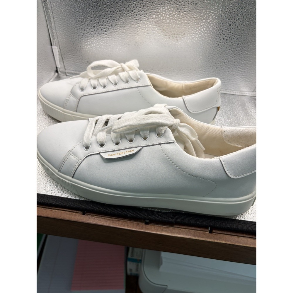 Sam Edelman women's White Sneakers size 9.5 CLEAN